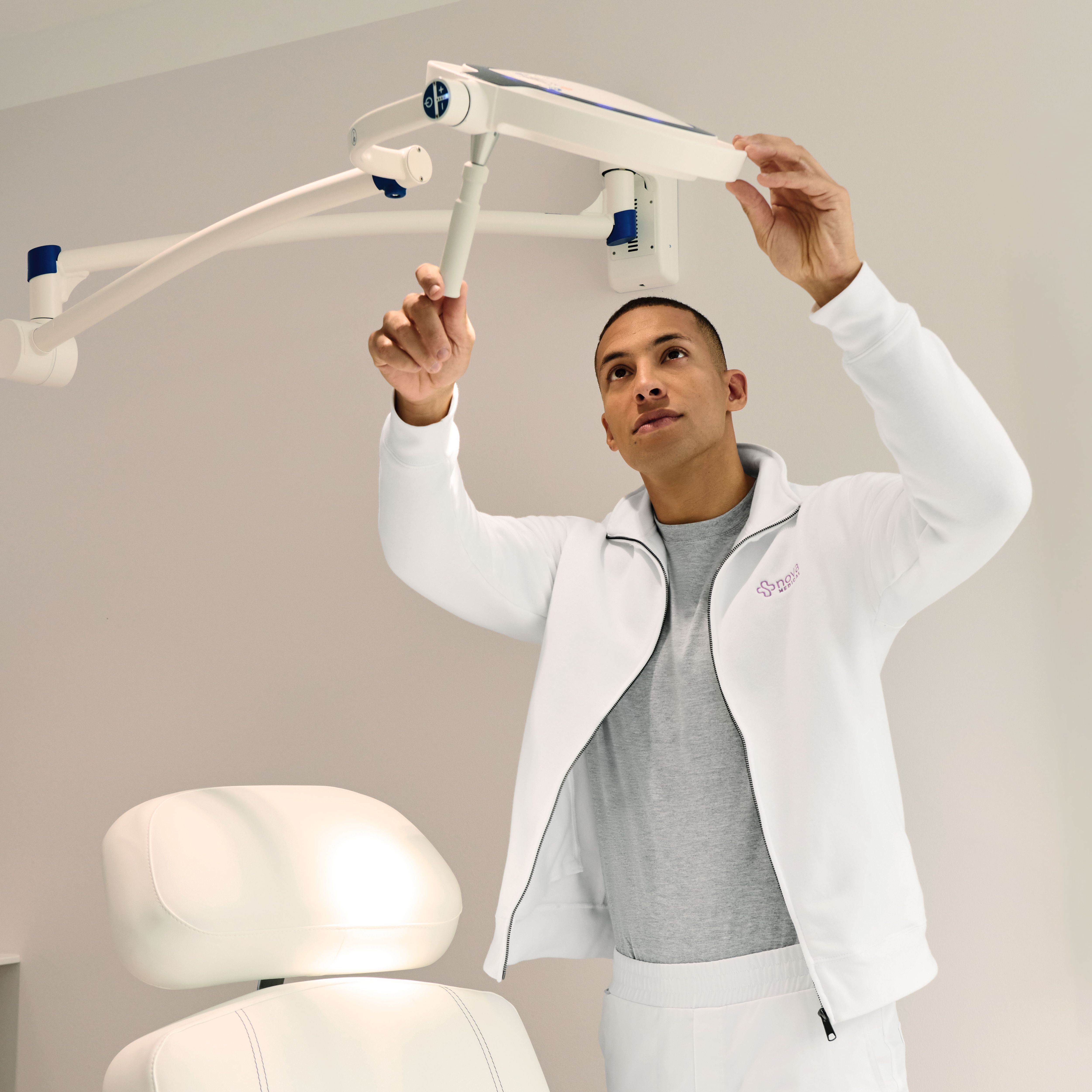 MEN'S AUTHENTIC SWEAT JACKET