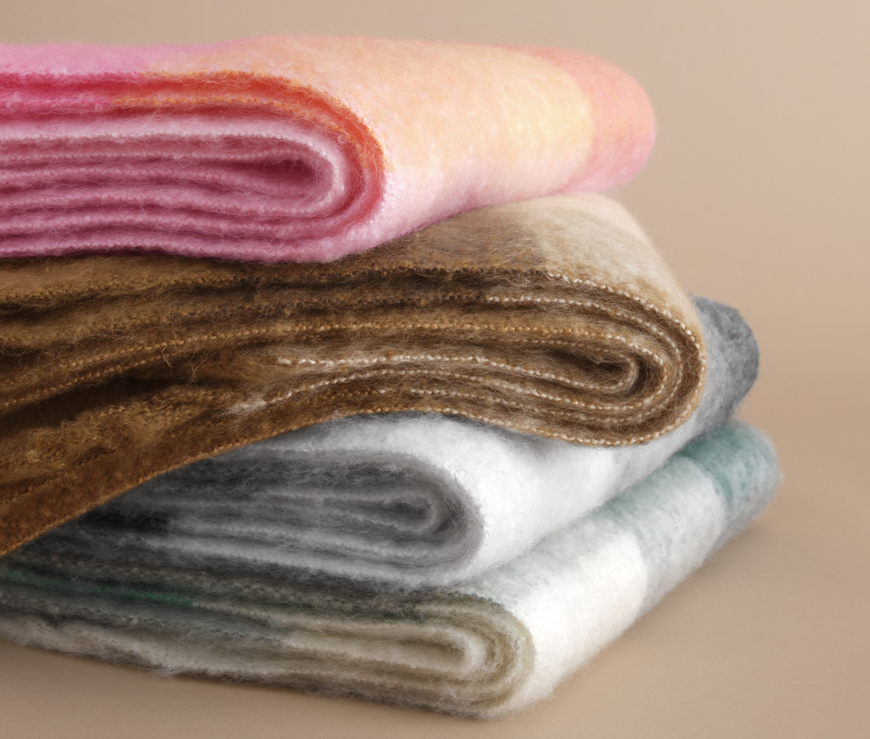 FLUFFY CHECK SCARF